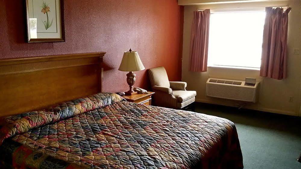 Scottish Inn & Suites - Kemah Boardwalk Ngoại thất bức ảnh